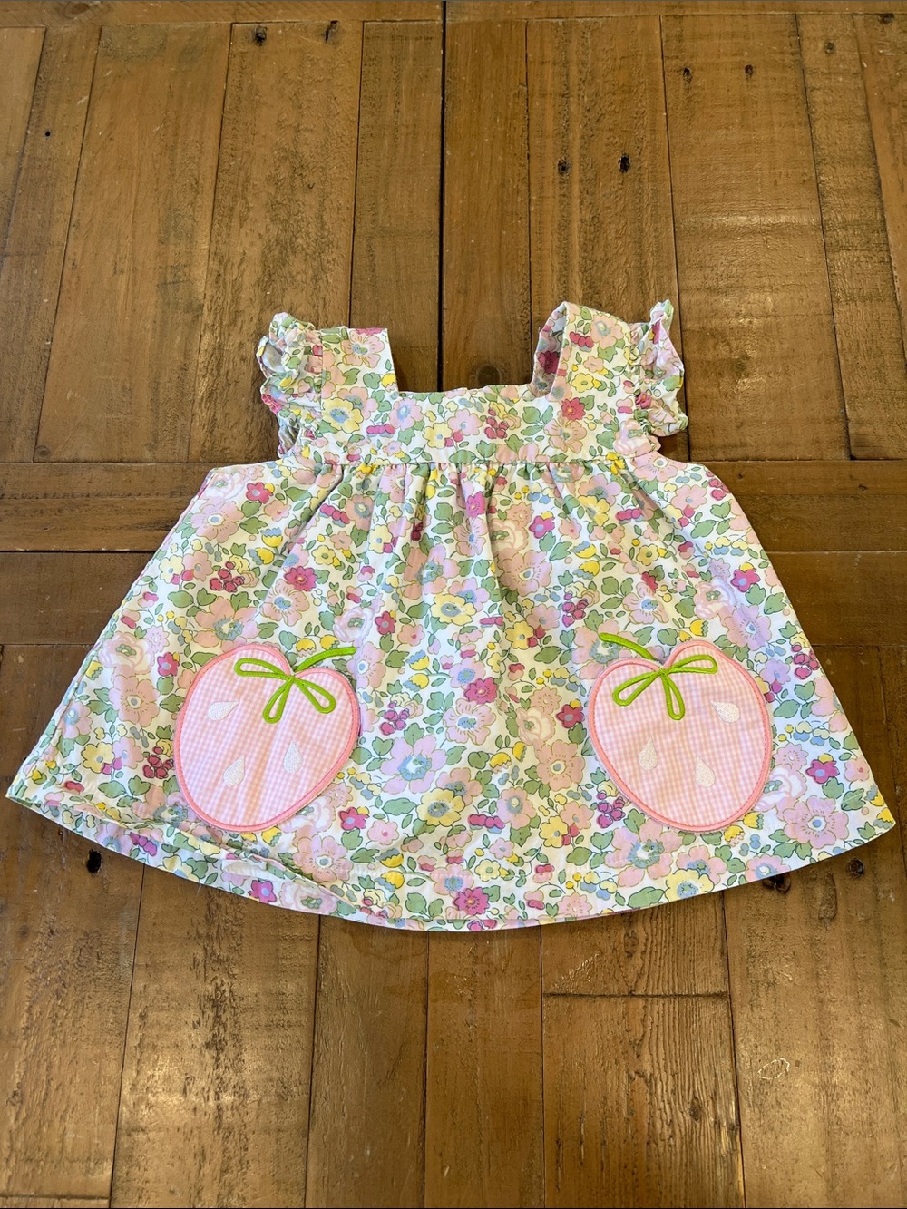 Stitchy fish strawberry pocket floral bloomer and top matching set 9 months - Picture 2 of 9
